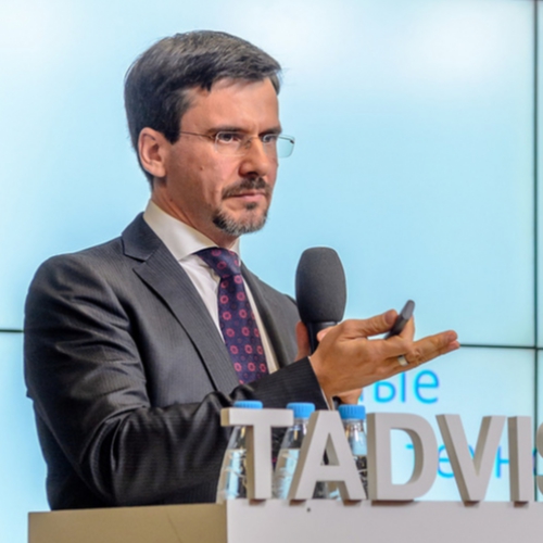 Павел Эйгес